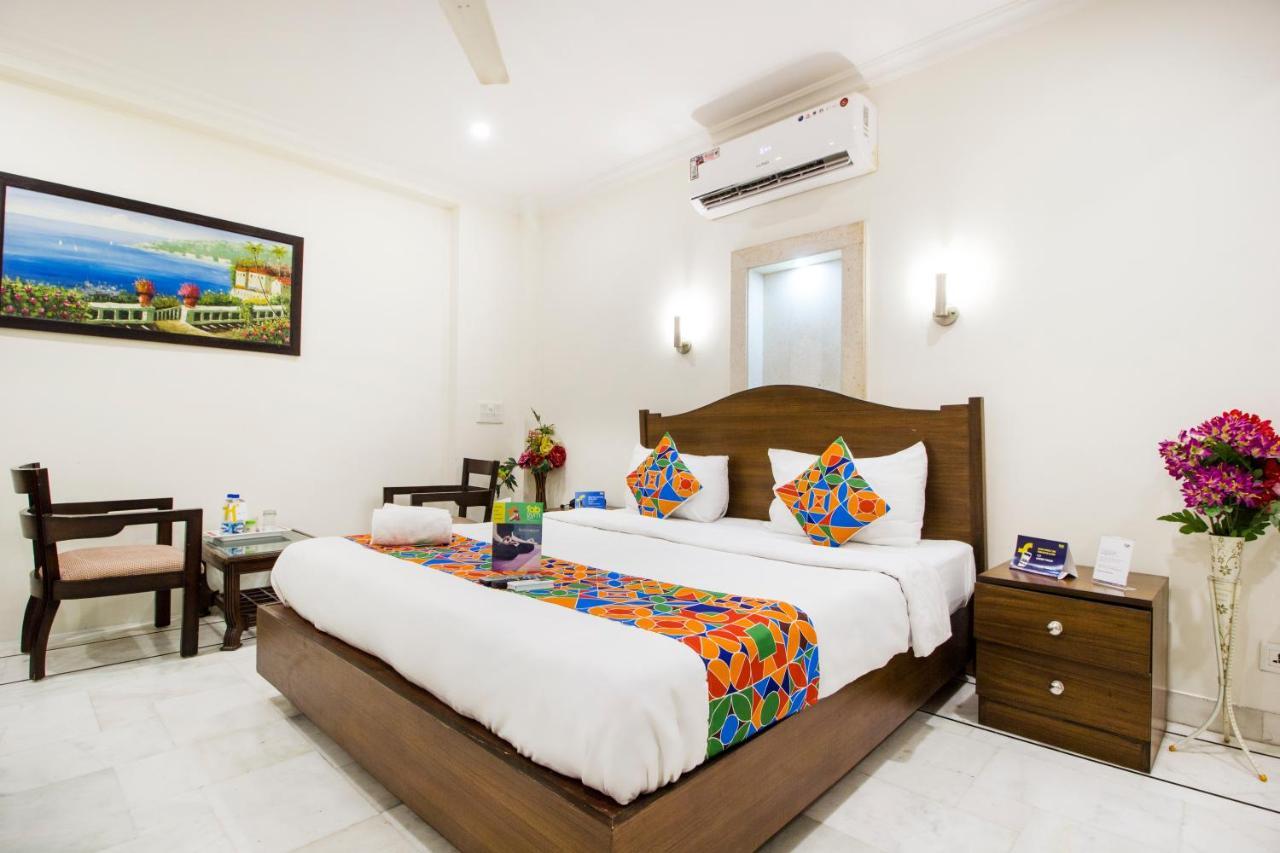 Fabhotel Namaste Bnb & Service Apartments Vasant Vihar Nueva Delhi Exterior foto